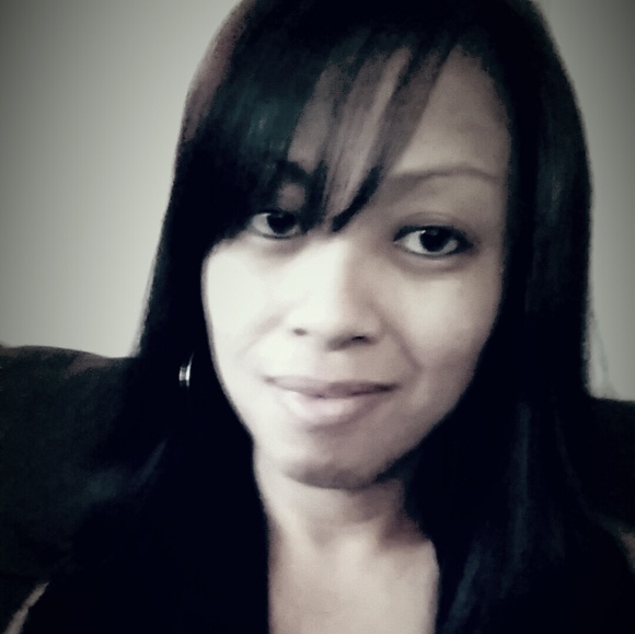 Meet your Posher, Priscilla - Picture 1 of 1